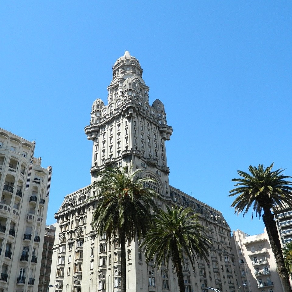 Palacio Salvo, Montevideo
